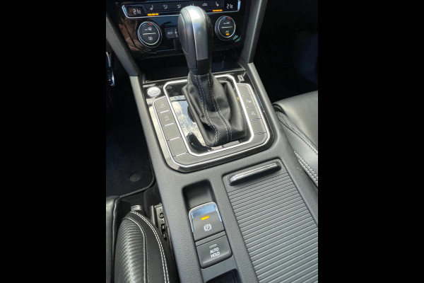 Volkswagen Passat Variant 1.5 TSI Elegance R-line | Org. NL auto | full options.