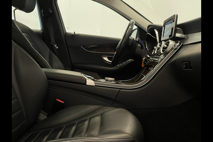 Mercedes-Benz C-Klasse Estate 180 / Pano / Stoelverwarming / Leder / Trekhaak