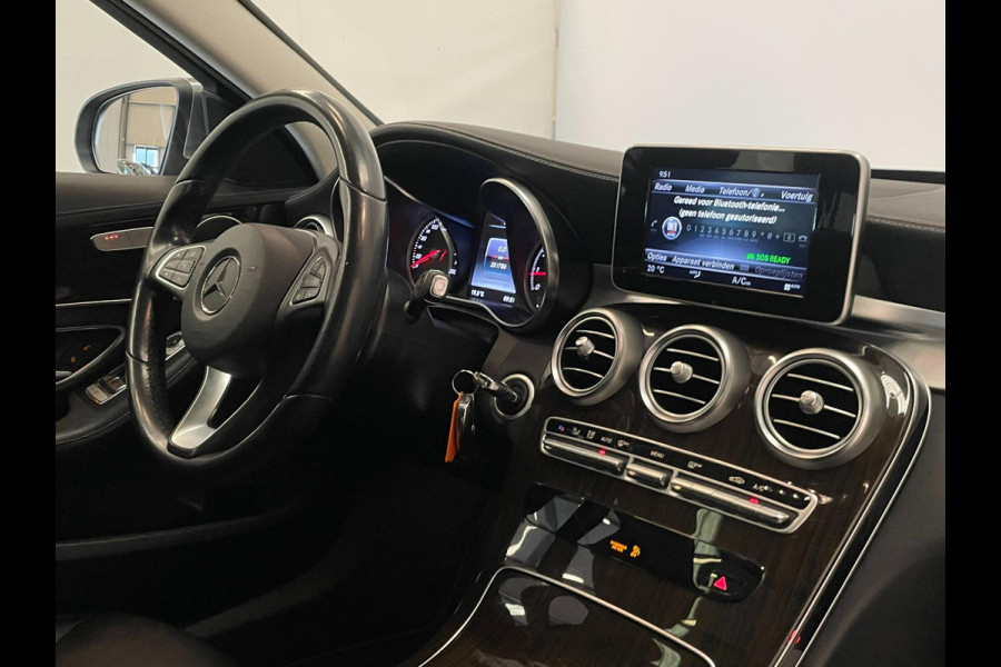 Mercedes-Benz C-Klasse Estate 180 / Pano / Stoelverwarming / Leder / Trekhaak