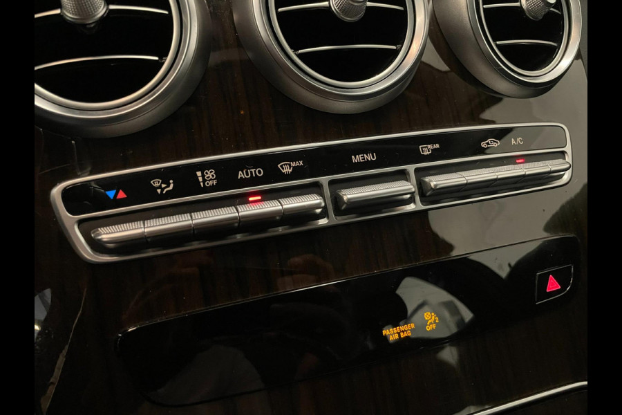 Mercedes-Benz C-Klasse Estate 180 / Pano / Stoelverwarming / Leder / Trekhaak