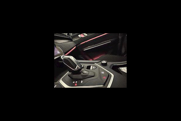 Lynk & Co RS Shadow Edition 01 Trekhaak Pano 360° Navi Adapt cruise 262PK Elekr. Achterklep