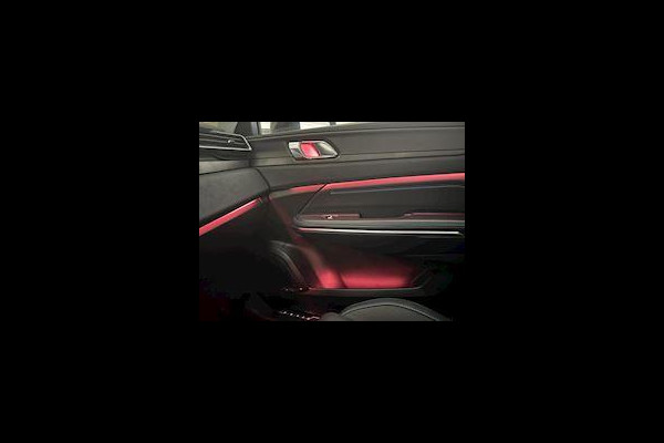 Lynk & Co RS Shadow Edition 01 Trekhaak Pano 360° Navi Adapt cruise 262PK Elekr. Achterklep