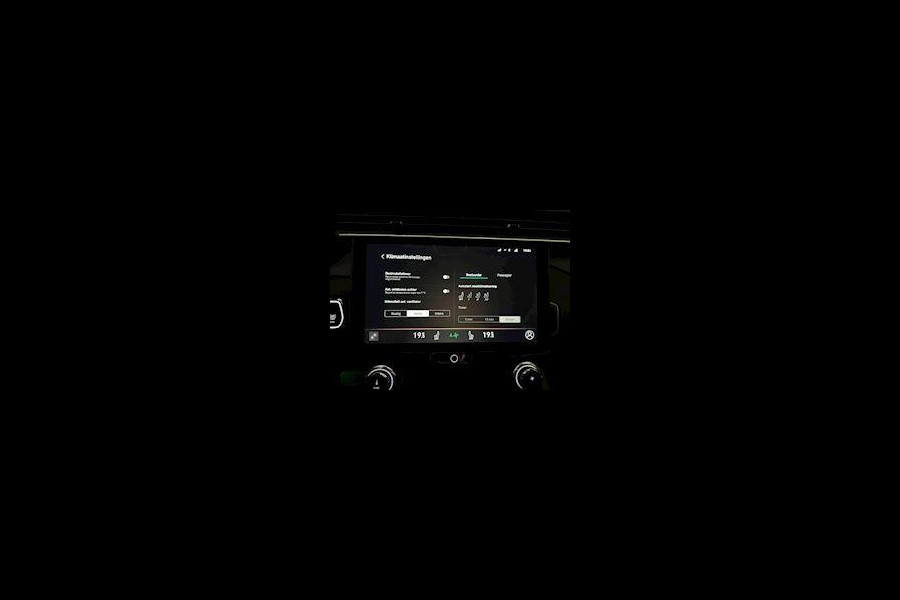 Lynk & Co RS Shadow Edition 01 Trekhaak Pano 360° Navi Adapt cruise 262PK Elekr. Achterklep