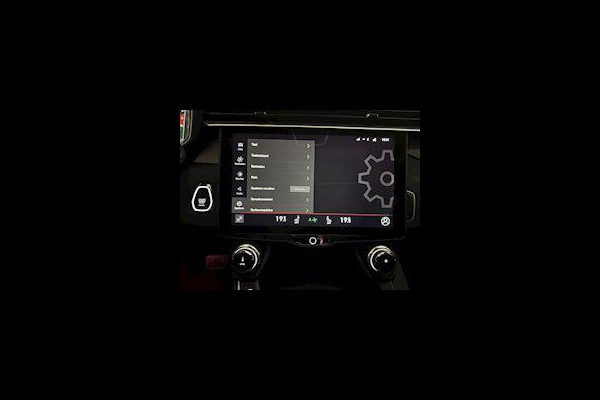 Lynk & Co RS Shadow Edition 01 Trekhaak Pano 360° Navi Adapt cruise 262PK Elekr. Achterklep