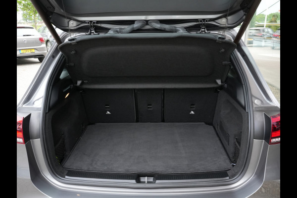 Mercedes-Benz B-Klasse 180 Business Solution AMG Automaat | Panoramadak | Navigatie | LED