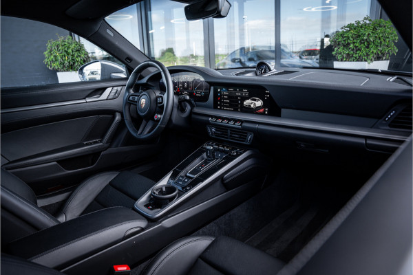 Porsche 911 992.2 3.0 Carrera - MY2025 | Sport Chrono + | Lift | Panorama | Bose