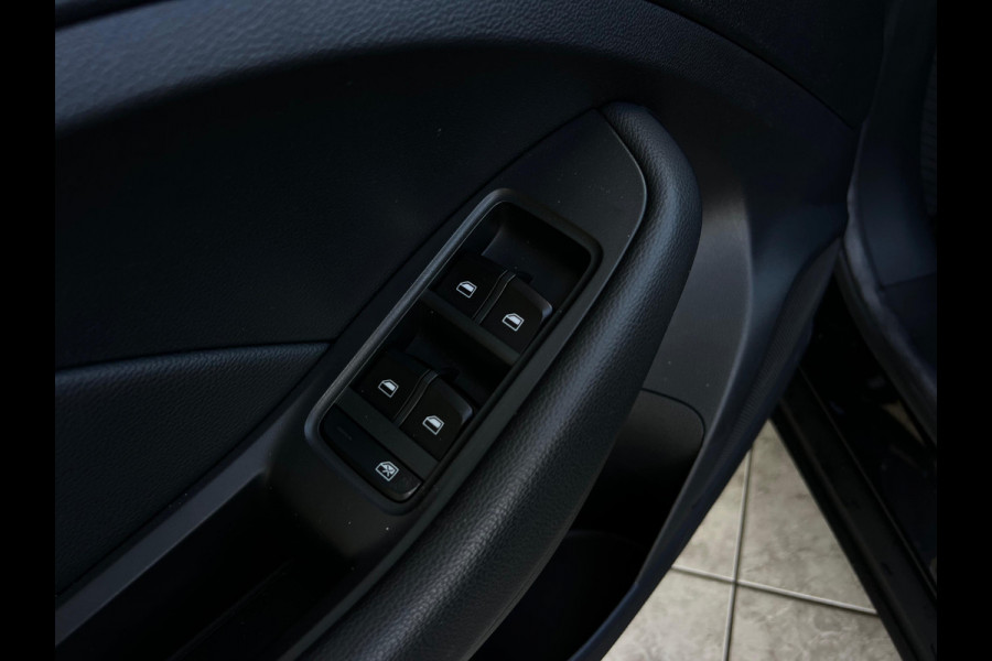 MG ZS EV Luxury 45 kWh NL AUTO | PANO | LEDER |