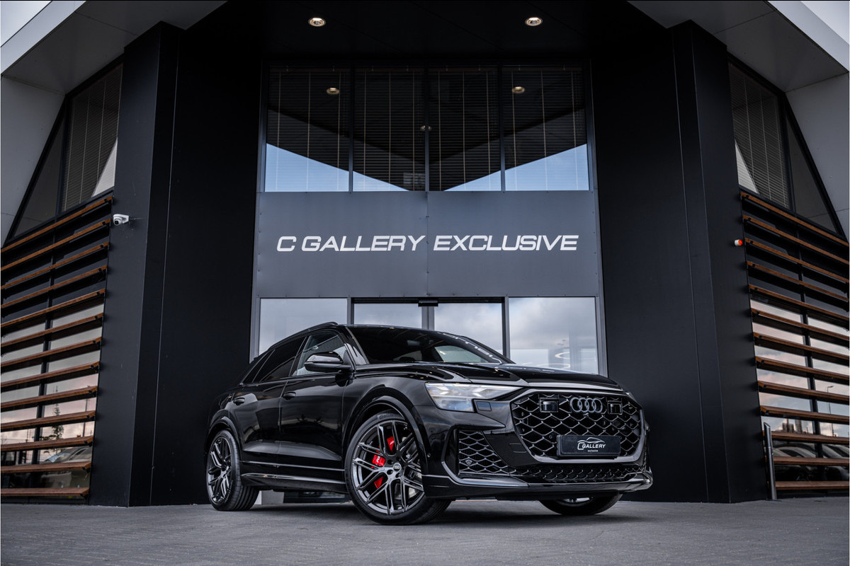 Audi RSQ8 4.0 TFSI quattro - Panorama | B&O | Massage | 360 Camera | ACC Audi RSQ8 4.0 TFSI quattro - Panorama | B&O | Massage | 360 Camera | ACC