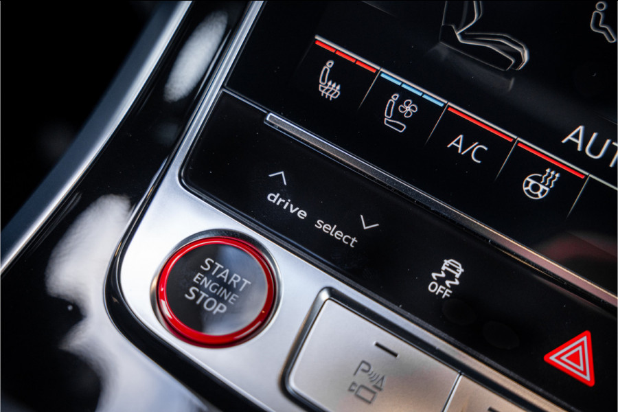 Audi RSQ8 4.0 TFSI quattro - Panorama | B&O | Massage | 360 Camera | ACC