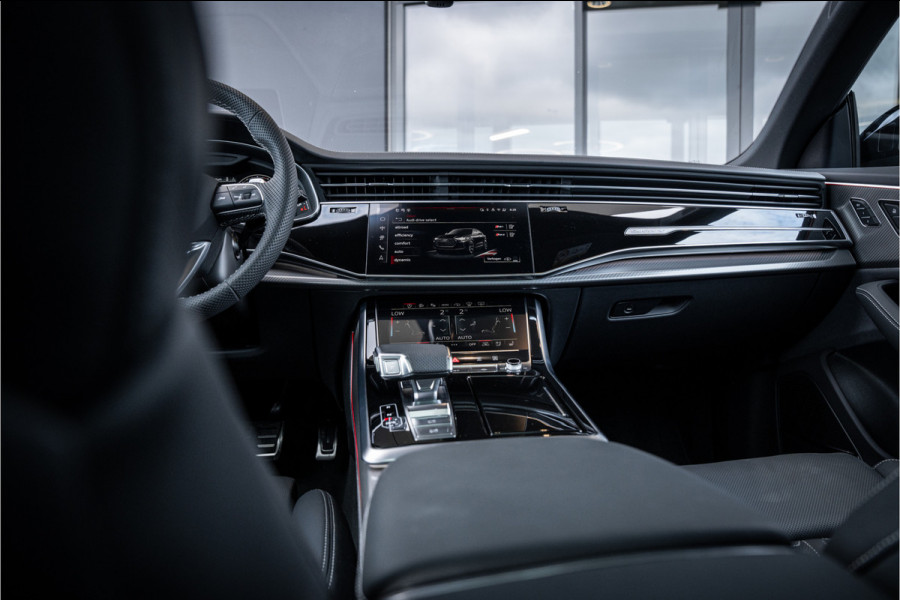 Audi RSQ8 4.0 TFSI quattro - Panorama | B&O | Massage | 360 Camera | ACC