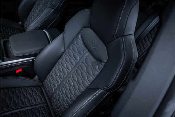 Audi RSQ8 4.0 TFSI quattro - Panorama | B&O | Massage | 360 Camera | ACC