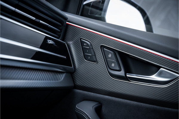 Audi RSQ8 4.0 TFSI quattro - Panorama | B&O | Massage | 360 Camera | ACC