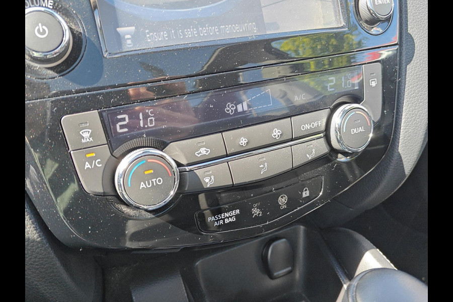 Nissan QASHQAI 1.2 N-Connecta | Panoramadak | Navigatie | Achteruitrijcamera
