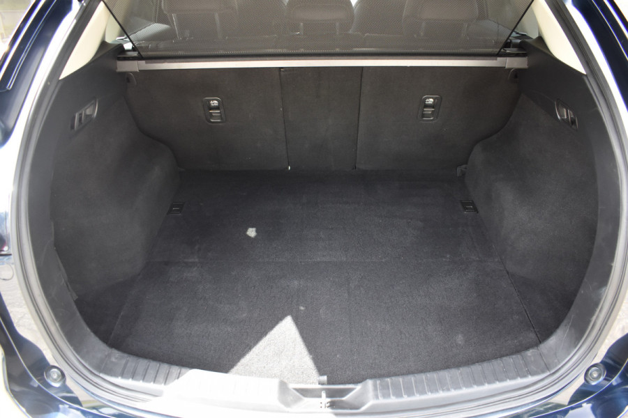 Mazda CX-5 2.0 SkyActiv-G 165 GT-Luxury / Lane assist / Cruise Ctrl . / Head up / BOSE / Leder / Verw. Stoelen + bank