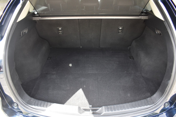 Mazda CX-5 2.0 SkyActiv-G 165 GT-Luxury / Lane assist / Cruise Ctrl . / Head up / BOSE / Leder / Verw. Stoelen + bank