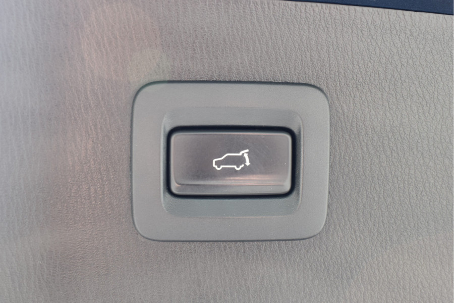 Mazda CX-5 2.0 SkyActiv-G 165 GT-Luxury / Lane assist / Cruise Ctrl . / Head up / BOSE / Leder / Verw. Stoelen + bank