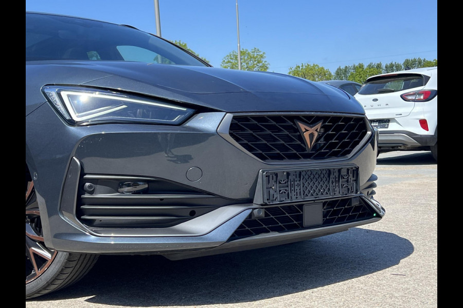 CUPRA Leon Sportstourer 1.4 e-Hybrid VZ Copper Edition PHEV | 244pk | Panoramadak | Adaptieve Cruise | Matrix Led | Stoelverwarming