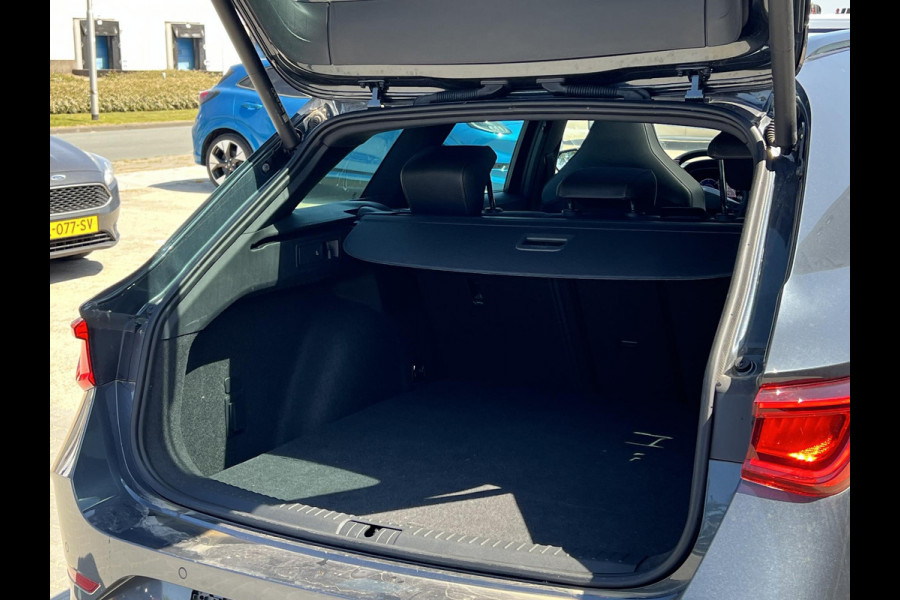 CUPRA Leon Sportstourer 1.4 e-Hybrid VZ Copper Edition PHEV | 244pk | Panoramadak | Adaptieve Cruise | Matrix Led | Stoelverwarming