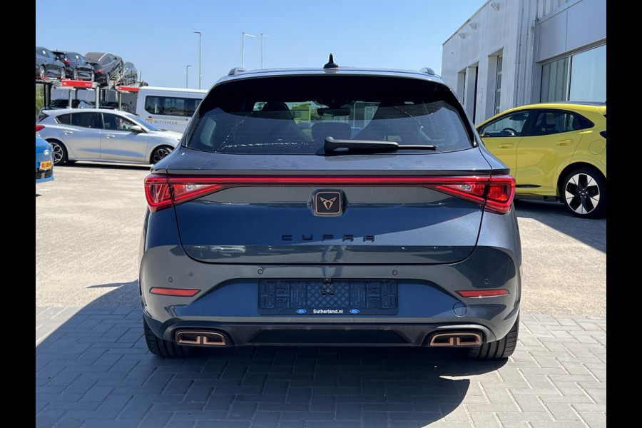 CUPRA Leon Sportstourer 1.4 e-Hybrid VZ Copper Edition PHEV | 244pk | Panoramadak | Adaptieve Cruise | Matrix Led | Stoelverwarming
