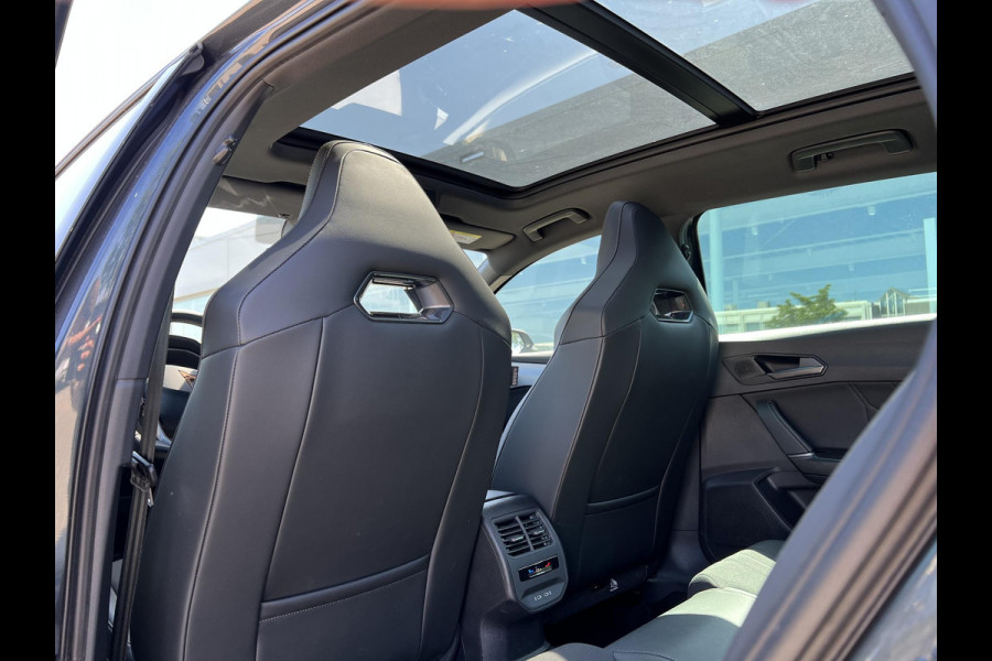 CUPRA Leon Sportstourer 1.4 e-Hybrid VZ Copper Edition PHEV | 244pk | Panoramadak | Adaptieve Cruise | Matrix Led | Stoelverwarming