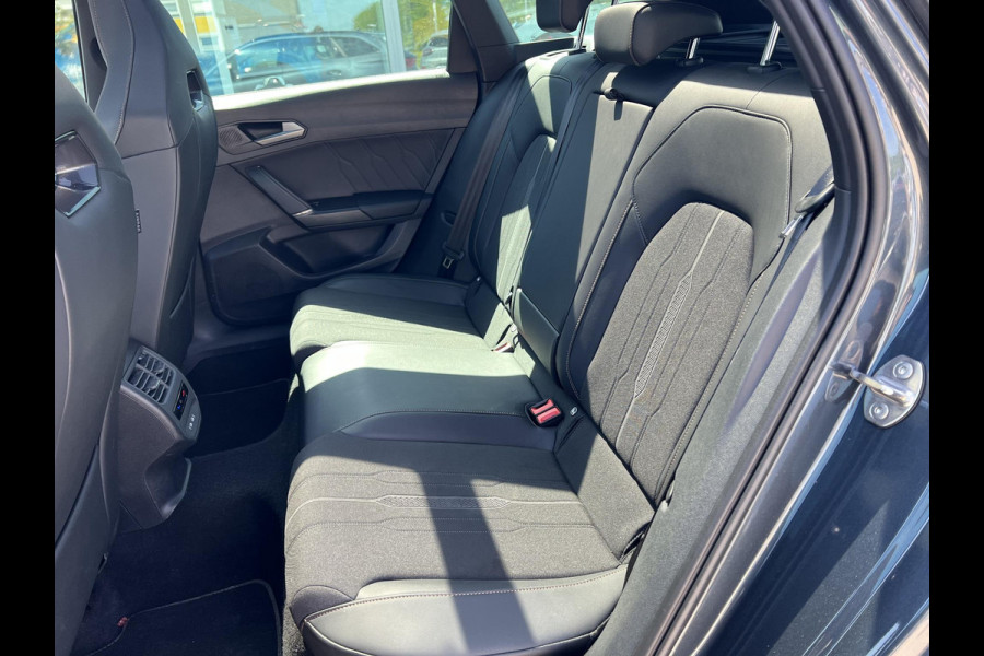 CUPRA Leon Sportstourer 1.4 e-Hybrid VZ Copper Edition PHEV | 244pk | Panoramadak | Adaptieve Cruise | Matrix Led | Stoelverwarming