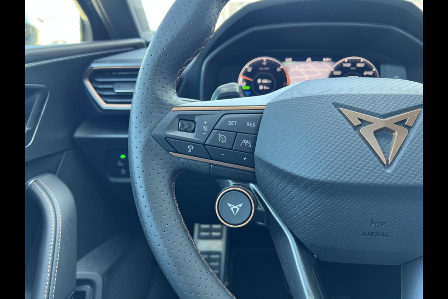 CUPRA Leon Sportstourer 1.4 e-Hybrid VZ Copper Edition PHEV | 244pk | Panoramadak | Adaptieve Cruise | Matrix Led | Stoelverwarming