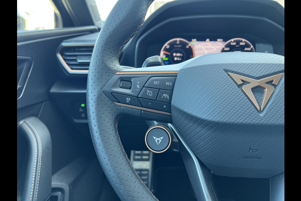 CUPRA Leon Sportstourer 1.4 e-Hybrid VZ Copper Edition PHEV | 244pk | Panoramadak | Adaptieve Cruise | Matrix Led | Stoelverwarming