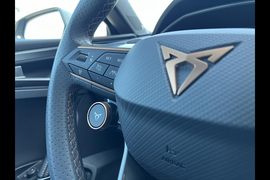 CUPRA Leon Sportstourer 1.4 e-Hybrid VZ Copper Edition PHEV | 244pk | Panoramadak | Adaptieve Cruise | Matrix Led | Stoelverwarming
