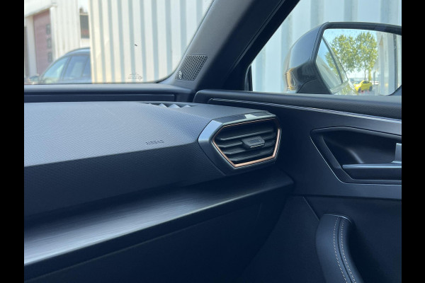 CUPRA Leon Sportstourer 1.4 e-Hybrid VZ Copper Edition PHEV | 244pk | Panoramadak | Adaptieve Cruise | Matrix Led | Stoelverwarming