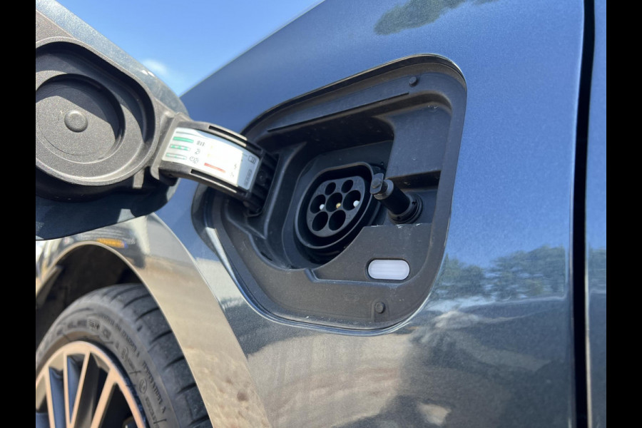 CUPRA Leon Sportstourer 1.4 e-Hybrid VZ Copper Edition PHEV | 244pk | Panoramadak | Adaptieve Cruise | Matrix Led | Stoelverwarming