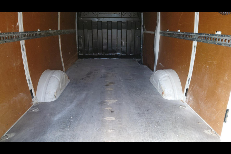 Iveco Daily 35S18HV 3.0 352L H2 LAADKLEP
