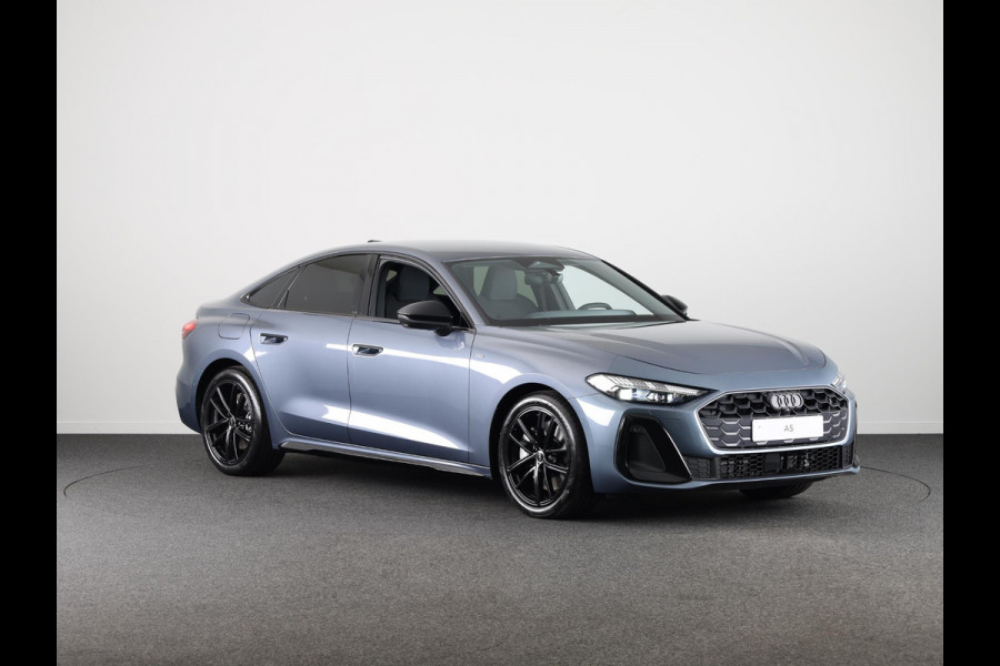 Audi A5 2.0 e-hybrid quattro S edition omgevingscamera's, adaptive cruise control, led achterlichten, privacy glass, optiek pakket zwart plus