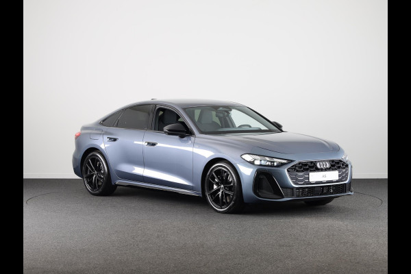 Audi A5 2.0 e-hybrid quattro S edition omgevingscamera's, adaptive cruise control, led achterlichten, privacy glass, optiek pakket zwart plus