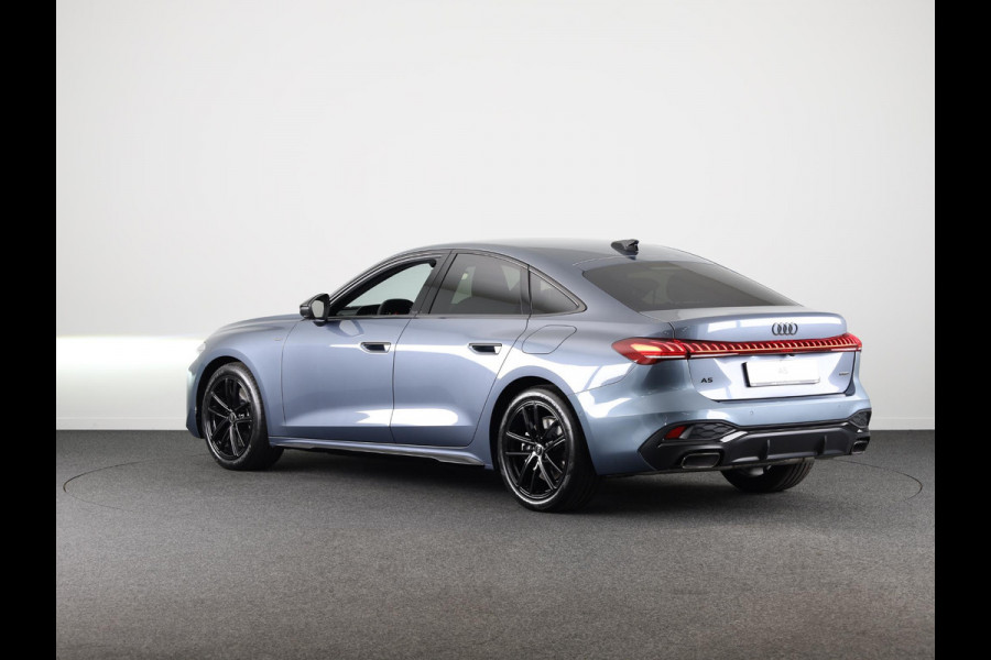 Audi A5 2.0 e-hybrid quattro S edition omgevingscamera's, adaptive cruise control, led achterlichten, privacy glass, optiek pakket zwart plus
