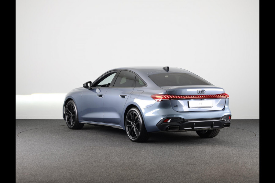 Audi A5 2.0 e-hybrid quattro S edition omgevingscamera's, adaptive cruise control, led achterlichten, privacy glass, optiek pakket zwart plus