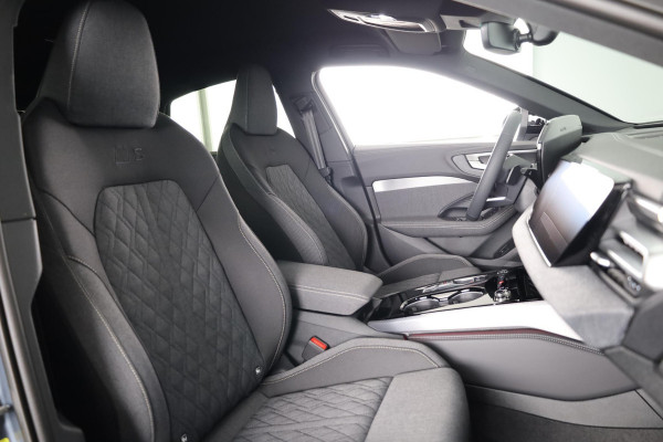 Audi A5 2.0 e-hybrid quattro S edition omgevingscamera's, adaptive cruise control, led achterlichten, privacy glass, optiek pakket zwart plus