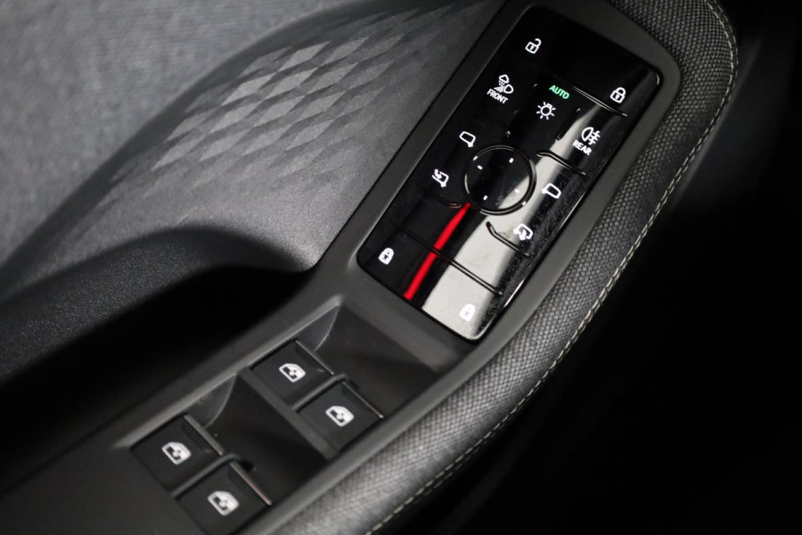 Audi A5 2.0 e-hybrid quattro S edition omgevingscamera's, adaptive cruise control, led achterlichten, privacy glass, optiek pakket zwart plus