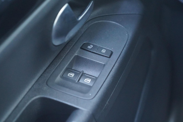 Volkswagen up! 1.0 BMT move up! / Airco / Elek. Ramen / 73dkm NAP / NL-Auto / 5-Deurs / Incl. BTW
