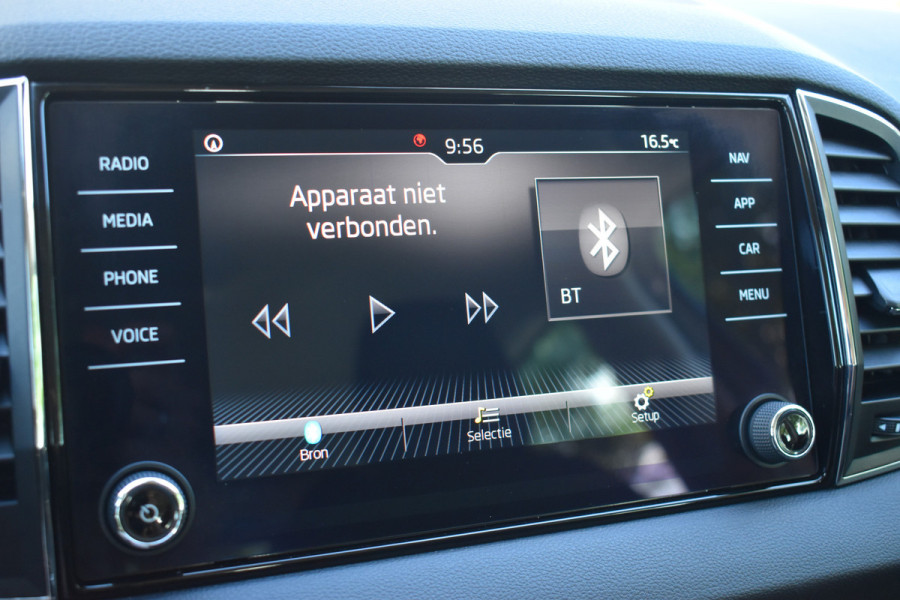 Škoda Karoq 1.5 TSI ACT Ambition Business / Trekhaak / PDC v+a / Carplay / Navigatie