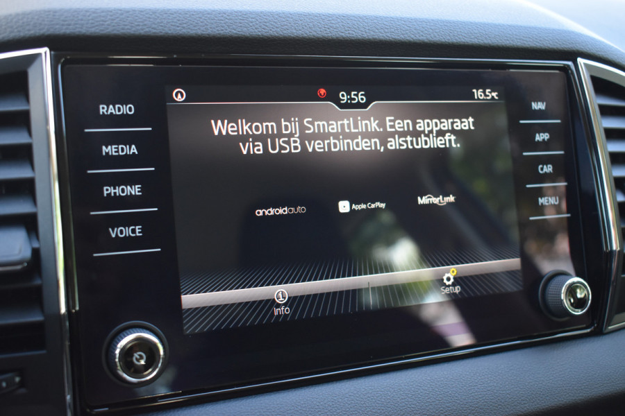 Škoda Karoq 1.5 TSI ACT Ambition Business / Trekhaak / PDC v+a / Carplay / Navigatie