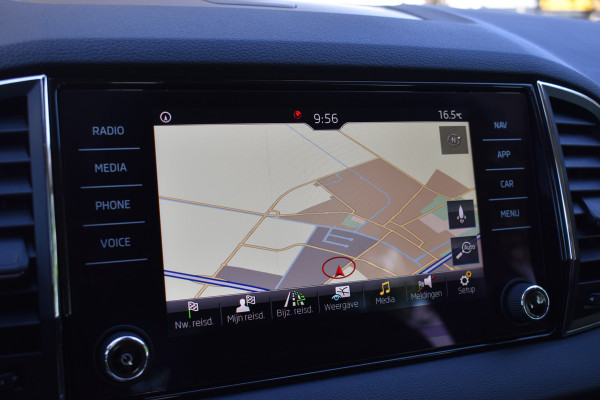 Škoda Karoq 1.5 TSI ACT Ambition Business / Trekhaak / PDC v+a / Carplay / Navigatie