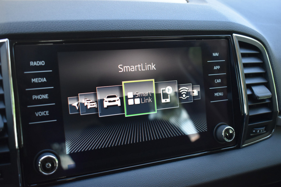 Škoda Karoq 1.5 TSI ACT Ambition Business / Trekhaak / PDC v+a / Carplay / Navigatie