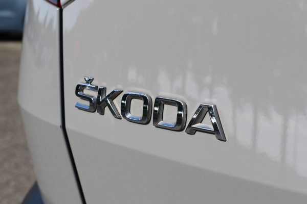 Škoda Karoq 1.5 TSI ACT Ambition Business / Trekhaak / PDC v+a / Carplay / Navigatie