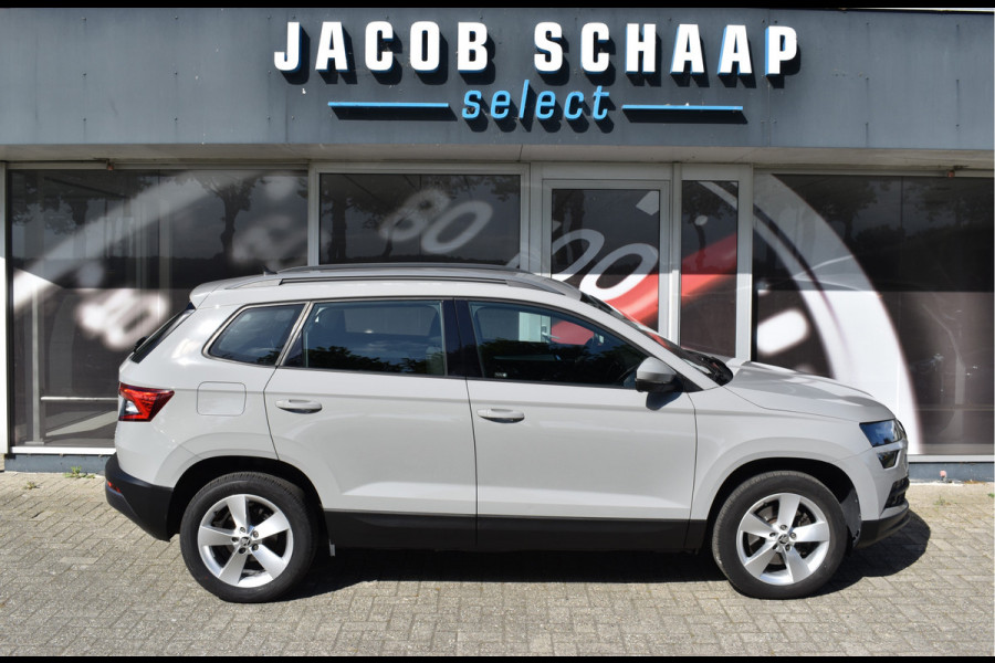 Škoda Karoq 1.5 TSI ACT Ambition Business / Trekhaak / PDC v+a / Carplay / Navigatie