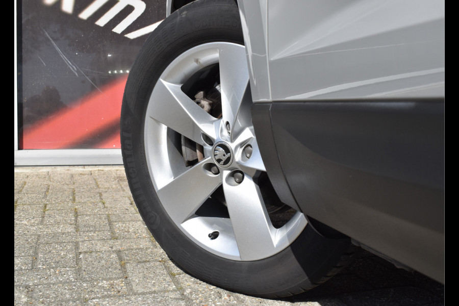 Škoda Karoq 1.5 TSI ACT Ambition Business / Trekhaak / PDC v+a / Carplay / Navigatie