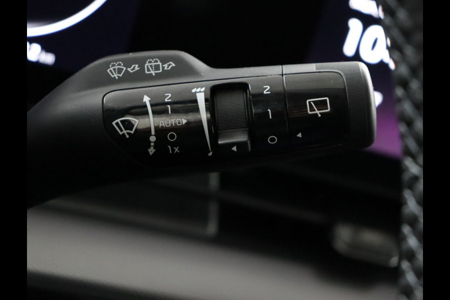 Kia Sportage 1.6 T-GDi MHEV DynamicPlusLine Apple Carplay/Android Auto - Elektrisch bedienbare voorstoelen - Elektrisch glazen panorama-dak - Navigatie - Fabrieksgarantie tot 02-2032