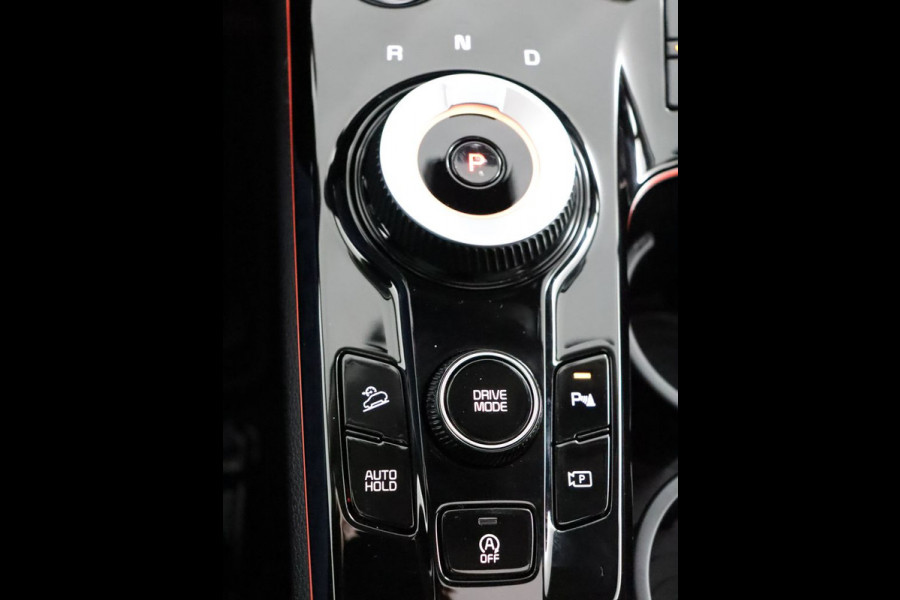 Kia Sportage 1.6 T-GDi MHEV DynamicPlusLine Apple Carplay/Android Auto - Elektrisch bedienbare voorstoelen - Elektrisch glazen panorama-dak - Navigatie - Fabrieksgarantie tot 02-2032