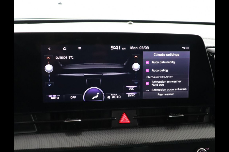Kia Sportage 1.6 T-GDi MHEV DynamicPlusLine Apple Carplay/Android Auto - Elektrisch bedienbare voorstoelen - Elektrisch glazen panorama-dak - Navigatie - Fabrieksgarantie tot 02-2032
