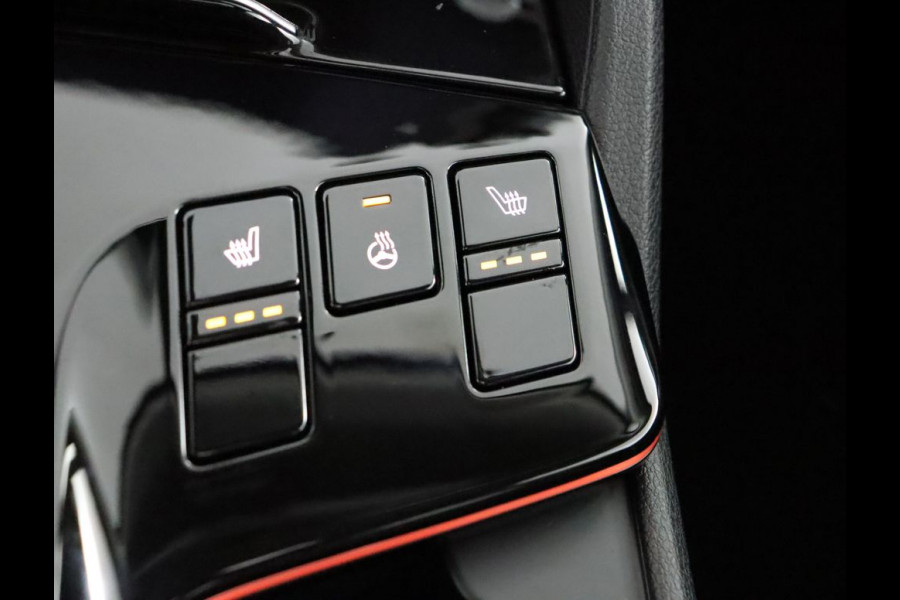 Kia Sportage 1.6 T-GDi MHEV DynamicPlusLine Apple Carplay/Android Auto - Elektrisch bedienbare voorstoelen - Elektrisch glazen panorama-dak - Navigatie - Fabrieksgarantie tot 02-2032