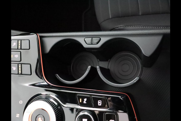Kia Sportage 1.6 T-GDi MHEV DynamicPlusLine Apple Carplay/Android Auto - Elektrisch bedienbare voorstoelen - Elektrisch glazen panorama-dak - Navigatie - Fabrieksgarantie tot 02-2032